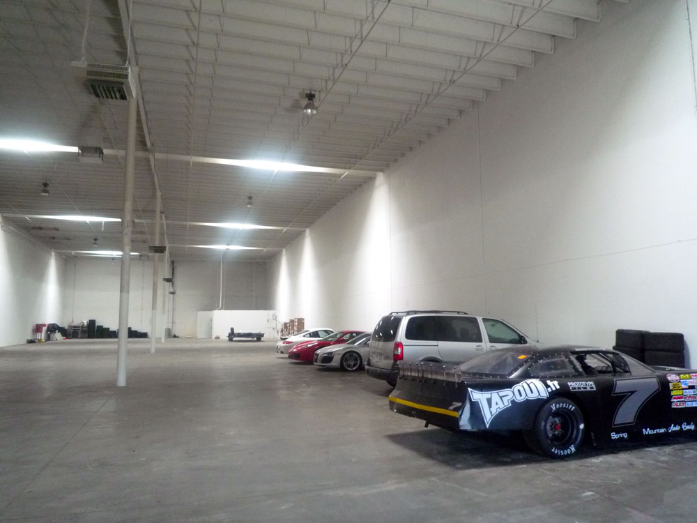2301b | 00000005013 | studio - warehouse,       car,