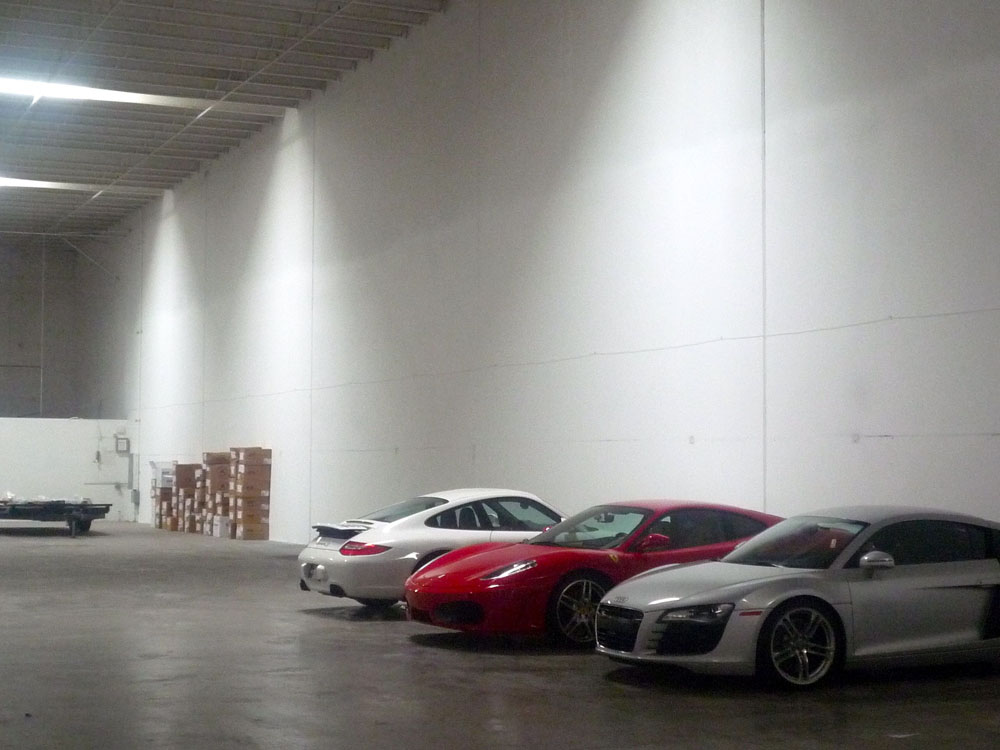 2301b | 00000005014 | studio - warehouse,       car,