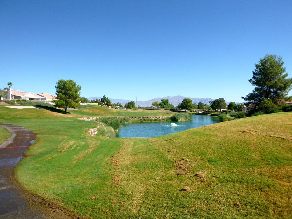 Highland Falls Golf | 00000009962 | sports, golf, grass, lake, 