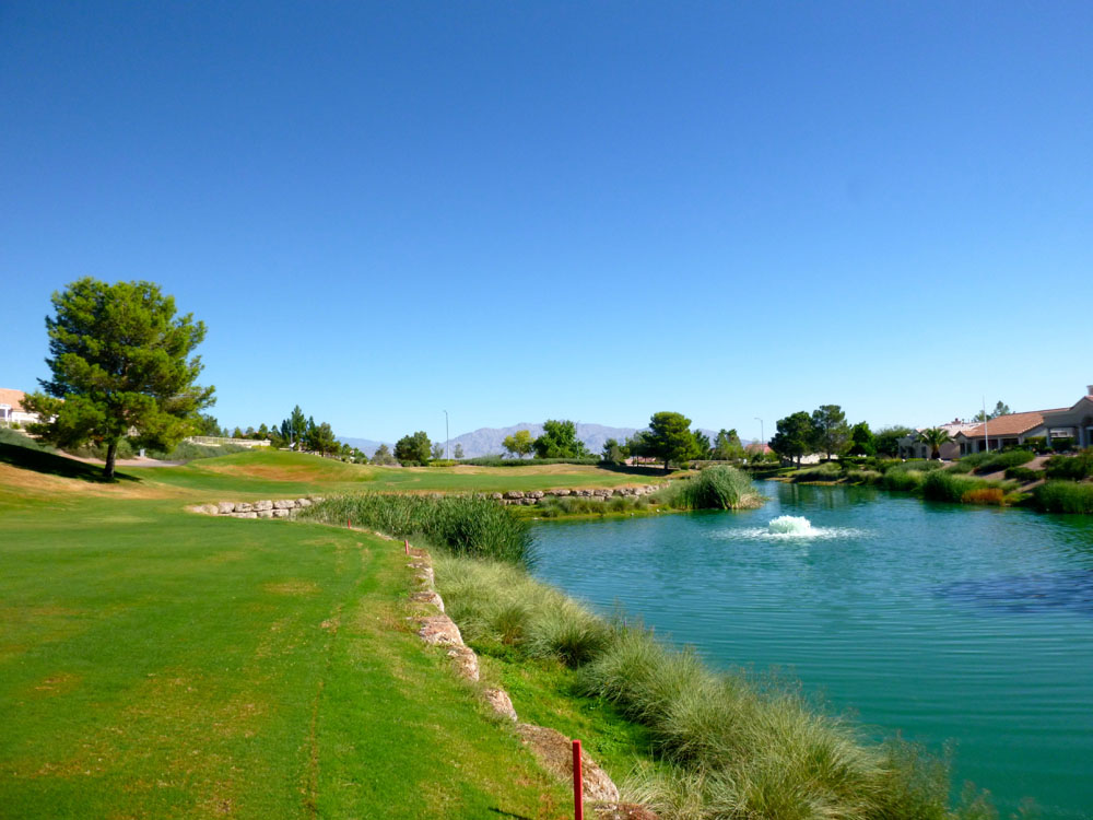 Highland Falls Golf | 00000009968 | sports, lake, grass, golf, 